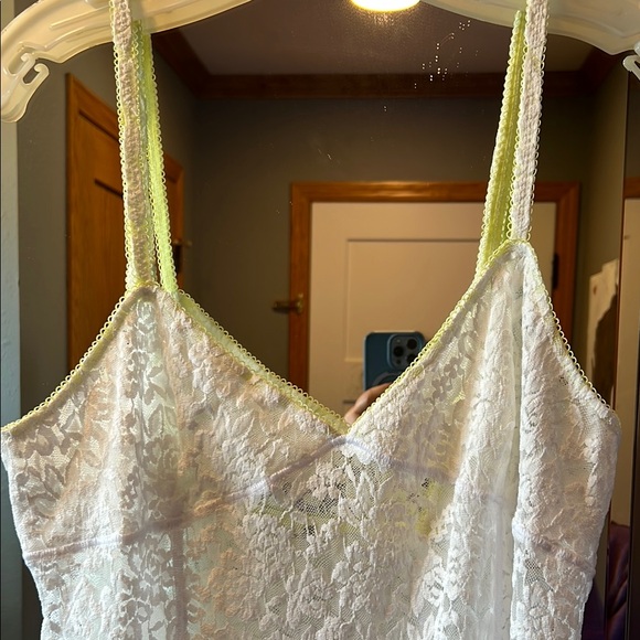 White Free People Intimately Lace Sleeveless Top size M - Picture 2 of 6